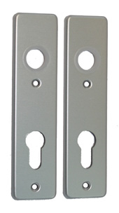 Kurzschildpaar / Abmessung: 165 x 40 mm / gepresst PZ-gelocht / 72 mm Entfernung / F1-eloxiert