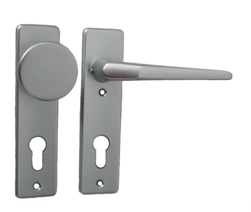 Kurzschildwechselgarnitur / Abm.: 165 x 40 mm PZ-gelocht/ 72 mm Entfernung / F1-eloxiert