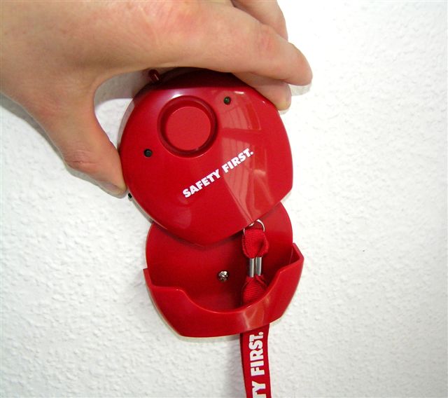 Notfallalarm mit Wandhalterung / rot SONDERNETTOPREIS