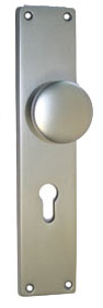Gegossenes Knopflangschild / Abm.: 250 x 53 mm Nr. 250/53KL / PZ-gelocht / 72 mm / F1-eloxiert