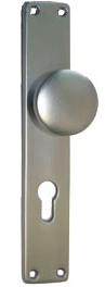Gegossenes Knopflangschild / Abm.: 230 x 40 mm Nr. 230/40KL / PZ-gelocht / 72 mm / F1-eloxiert