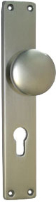 Gegossenes Knopflangschild / Abm.: 230 x 40 mm Nr. 230/40KL / PZ-gelocht / 72 mm / F2-eloxiert